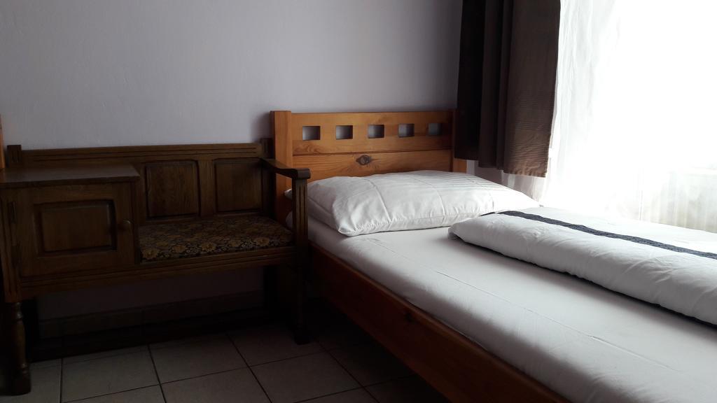 Hôtel Ubytovani-Plzen-Can Extérieur photo